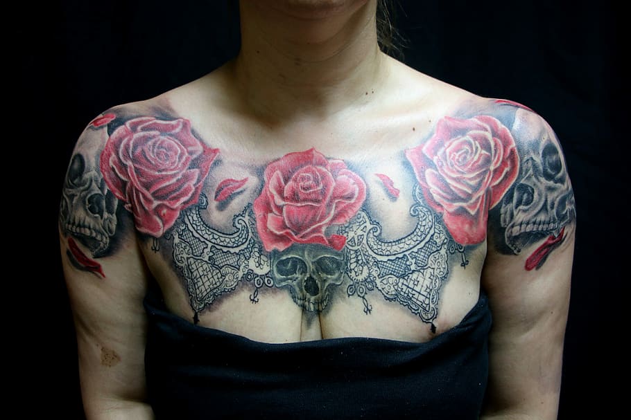 Tatuaże kwiaty – symbolika natury i piękna